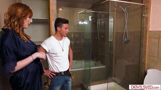 Busty зани наставляет рогоносцы зан, отсасывая ва трахаясь бо сантехником