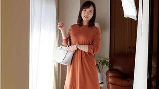 "Ман ҳамеша притворяюсь, ки занимаюсь алоқаи ҷинсӣ бо шавҳараш.Харуна Эгава, 40 сола.Вай модари як кӯдак, ки шавҳар дорад, аллакай 15 сол.Гатенские духтарон, ки одатан общаются бо мардон дар стройках ва иҷро силовую кор.Харуна чунин мард рӯ ба рӯ бо худеющими школьницами, балки инчунин бо милой аз ҷониби тарафе, ки дӯст медорад, пофлиртовать дар ванна.Аммо ҳоло ман занимаюсь алоқаи ҷинсӣ бо шавҳараш дар як моҳ як маротиба.Зиеда аз ин, чунин ба назар мерасад, ки пас аз ҷорӣ намудани ягон техника, ва вай ҳамеша притворяется комил.