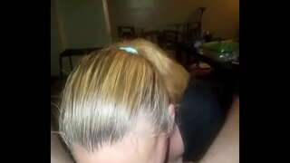 Kurba žena pogoltne drugo obremenitev