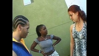 ���ዳዲስ ግምገማዎች አዲስ ትንሽ ነጭ ጫጩቶች ትንሽ ቀይ ሰይጣንን