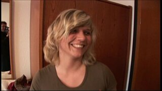 JuliaReaves-XFree - Haussauen Ataskaita - 4 paveikslas