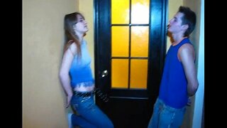 Babe verwerft overspreid met cum