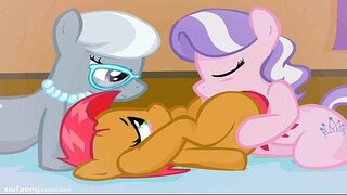 PONY PORNO... Rinbow Trazo, Fluttershy, Solpor Faísca, Applebloom.