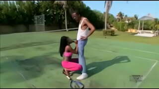 Мис Цветови Трешње и њен тим ознака ББЦ