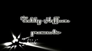 تین گرم ، شہوت انگیز لڑکیاں اور ایک محبت سوفا