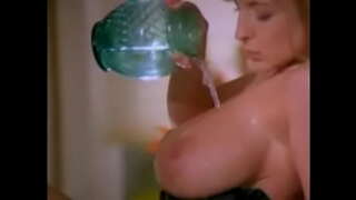 Данни Эш - Стриптиз дар skivvies