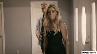 India Nyáron a mostohafia élvezze a kibaszott kemény