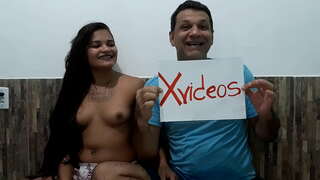 Kontrolanta kanalo Edzo donas Tigrino