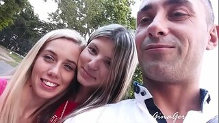 Threesome firaisana ara-nofo ao an-trano
