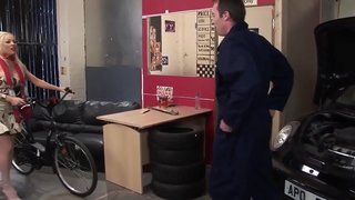 Сіндзі распусьнік тых, што матуля без грошай плаціць на прыродзе, прымушаючы сябе рабіць усё