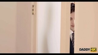 DADDY4K. Csodálatos szex jelenet a régi apja, a gyönyörű menyasszony