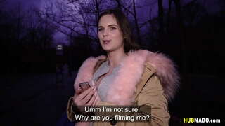 Taylee മരം നൽകുന്ന ഒരു പൊതു കിളുന്തുപയ്യന് ഒരു വരം നിക്ക്