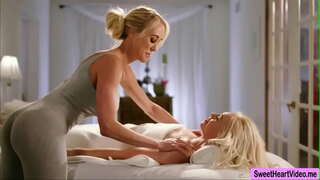 MİLF Brandi Aşk Müşteri Lyra Yasaları onu kedi orgazma ulaşmasına yardımcı olur